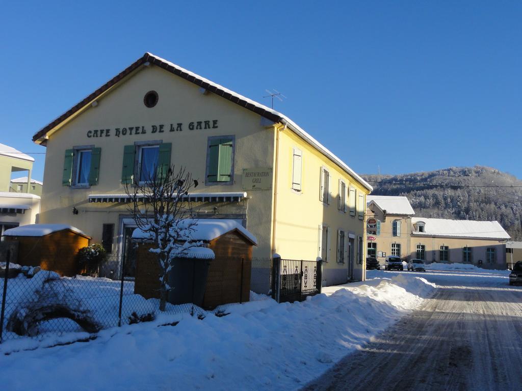 Cafe Hotel De La Gare Champagnole Exteriér fotografie